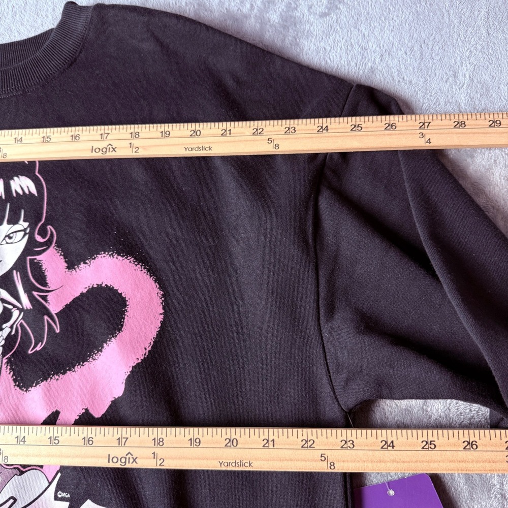 New Bratz Est 2001 Graphic Sweatshirt Black Pink Doll Y2K Crewneck M BTQ016C - Picture 8 of 14